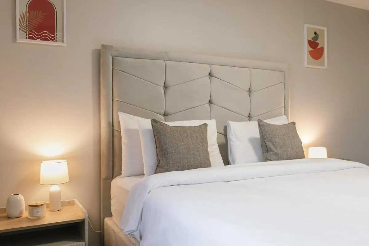 Apartment Chic 2-Bed, 2 Bath Apt In City Centre Sleeps 6, Free Secure Parking Belfast Großbritannien