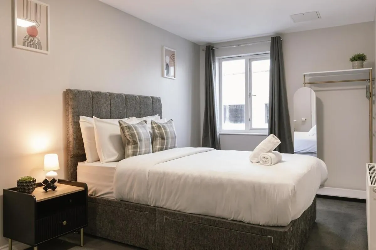 Apartamento Chic 2-Bed, 2 Bath Apt In City Centre Sleeps 6, Free Secure Parking Belfast