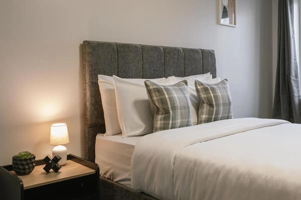 Apartamento Chic 2-Bed, 2 Bath Apt In City Centre Sleeps 6, Free Secure Parking Belfast Reino Unido